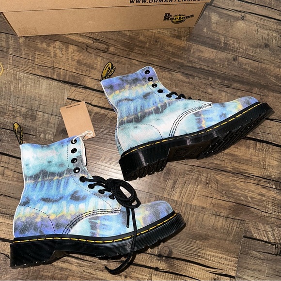 DR MARTENS Leather Boots - Picture 8 of 12